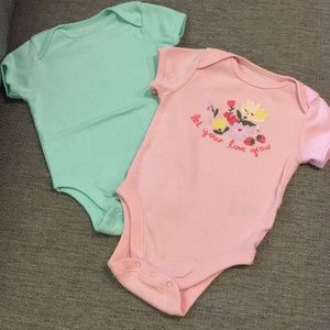 ♦️5/$15♦️Pair of Onesies